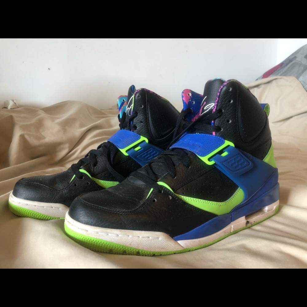 Men’s Jordan flights